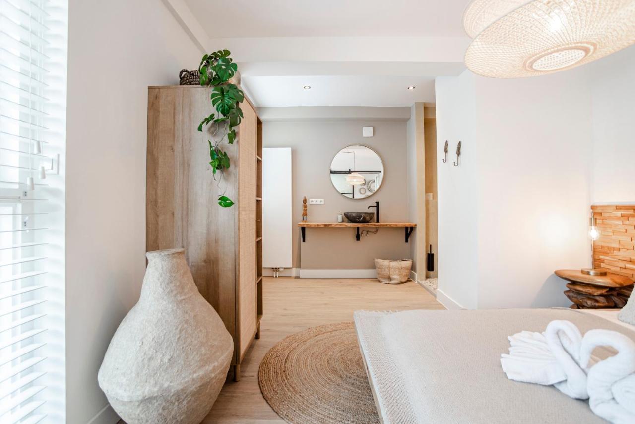 Marley's Beachhouse - Luxury With Garden Apartment *